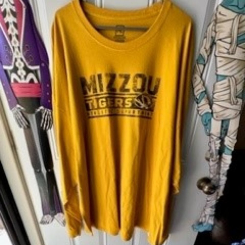 BNWT Mizzou Tigers Long Sleeve T-Shirt Size 4X